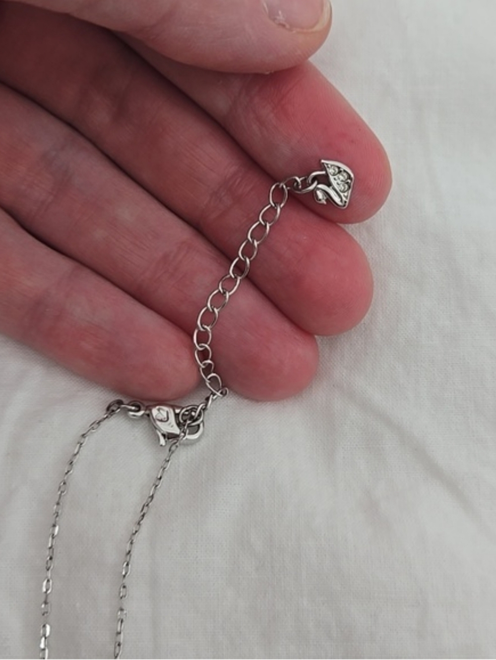 Swarovski Elegant Silver Necklace - Picture 4 of 4